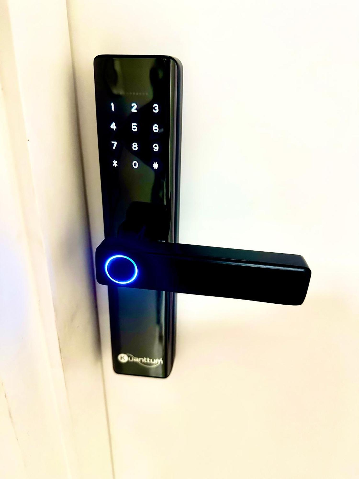 Ape Bc Otima Localizacao 4min A Pe Da Garagem Office 4 Com Ar-condicionado Portaria 24h Apartment Balneario Camboriu